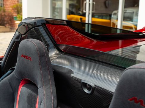 Used 2022 McLaren 765LT RWD image 34