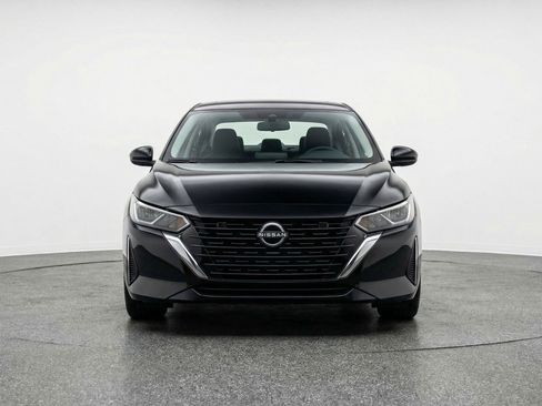 Used 2025 Nissan Sentra SV FWD image 2