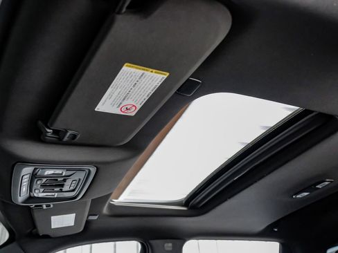 Used 2022 Chevrolet Silverado 3500 High Country image 22