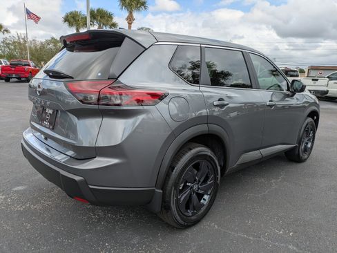 New 2026 Nissan Rogue SV FWD image 4