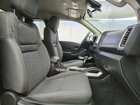 Used 2023 Nissan Frontier SV w/ Technology Package RWD image 23