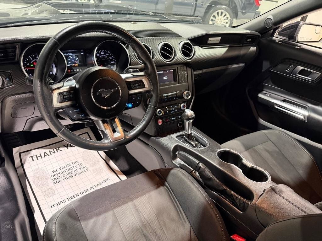 Used 2019 Ford Mustang Coupe RWD image 19