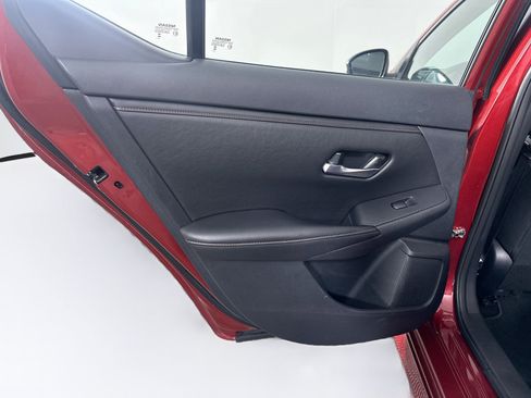 Used 2025 Nissan Sentra SR FWD image 24