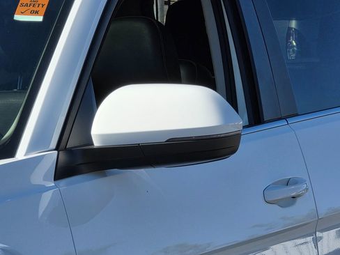 Used 2021 Volkswagen Atlas SE image 16