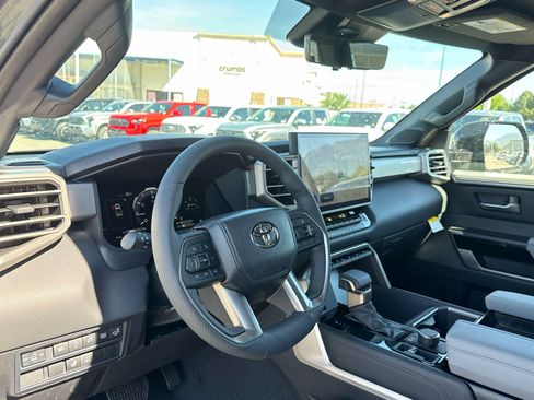 New 2026 Toyota Tundra Limited AWD/4WD image 7