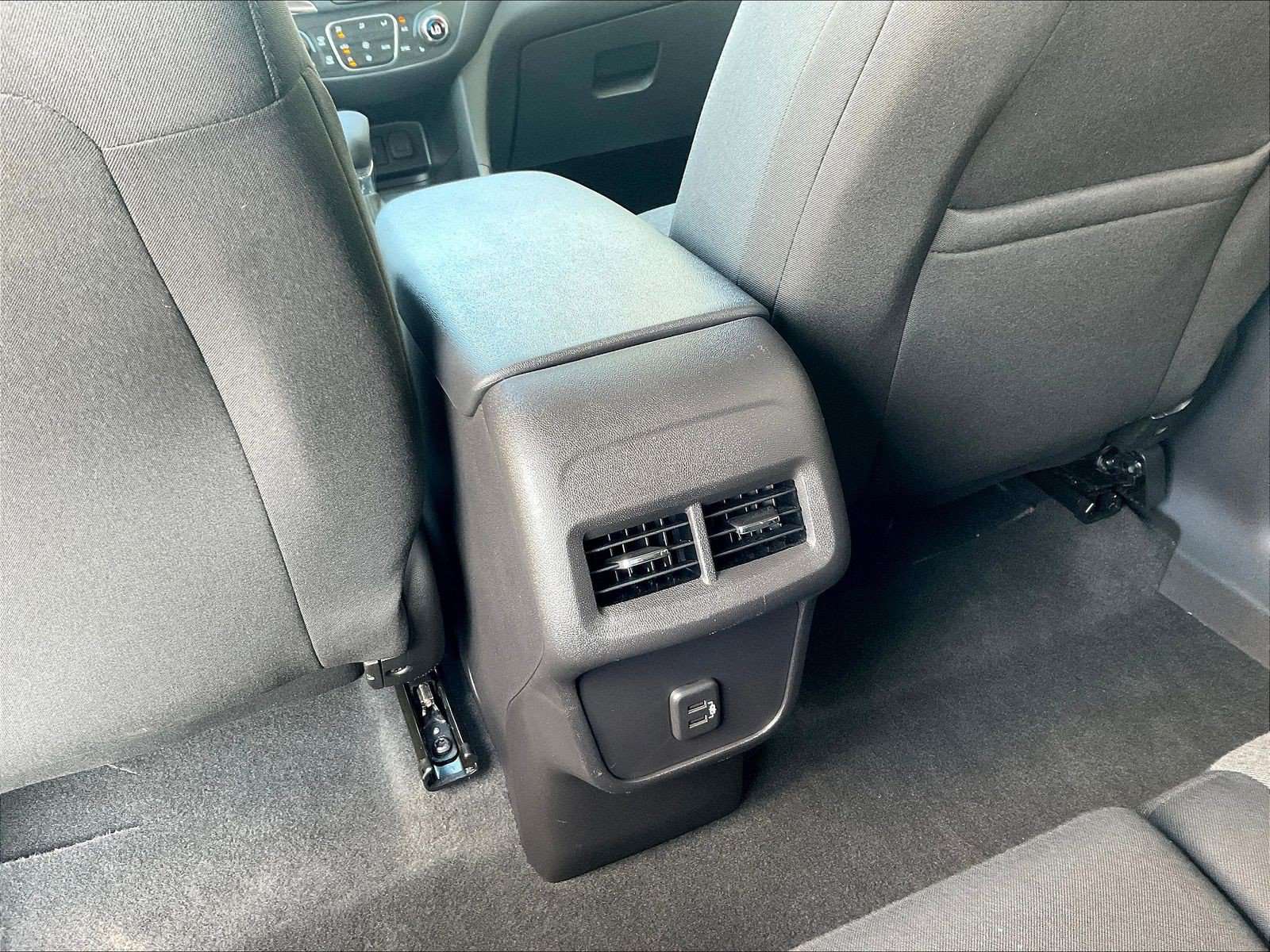 Used 2024 Chevrolet Equinox LT FWD image 10
