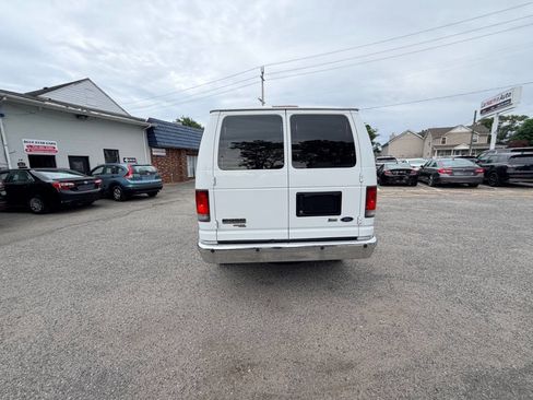 Used 2012 Ford E-350 and Econoline 350 XLT RWD image 15