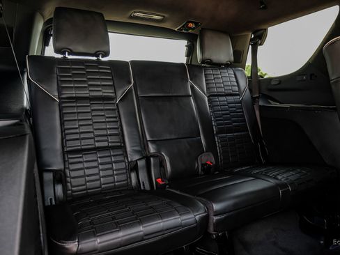 Used 2025 Cadillac Escalade V AWD/4WD image 85