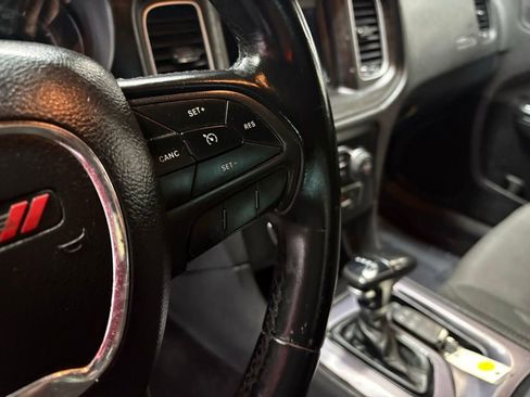 Used 2018 Dodge Charger SXT w/ Blacktop Package RWD image 19