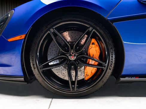 Used 2017 McLaren 570S Coupe RWD image 25