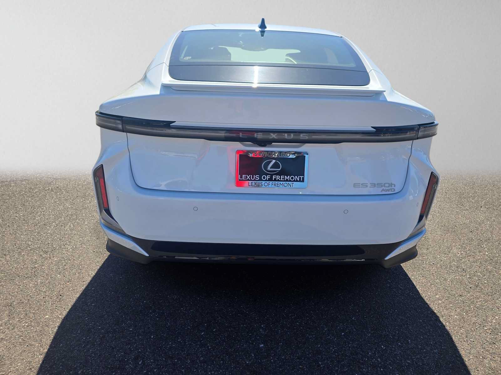 New 2026 Lexus ES 350h AWD w/ Convenience Package image 4