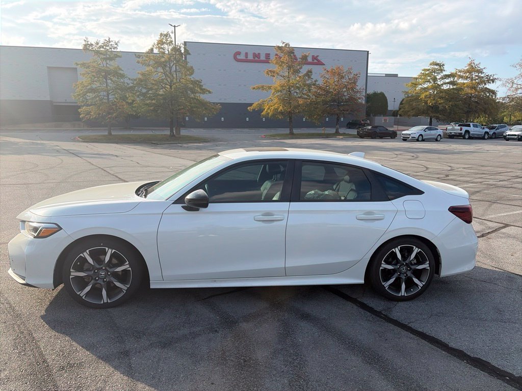 Used 2025 Honda Civic Sport image 5