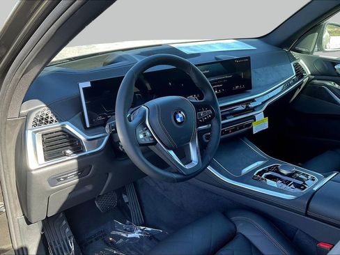 New 2026 BMW X5 xDrive50e w/ Premium Package AWD/4WD image 17