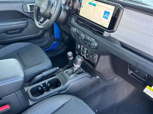 New 2026 Jeep Gladiator Sport image 14