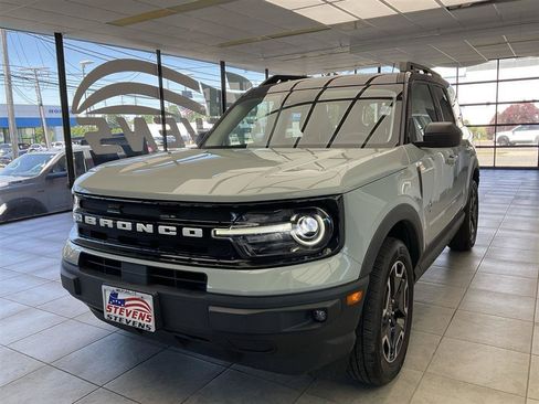 Used 2024 Ford Bronco Sport Outer Banks w/ Tech Package AWD/4WD image 3