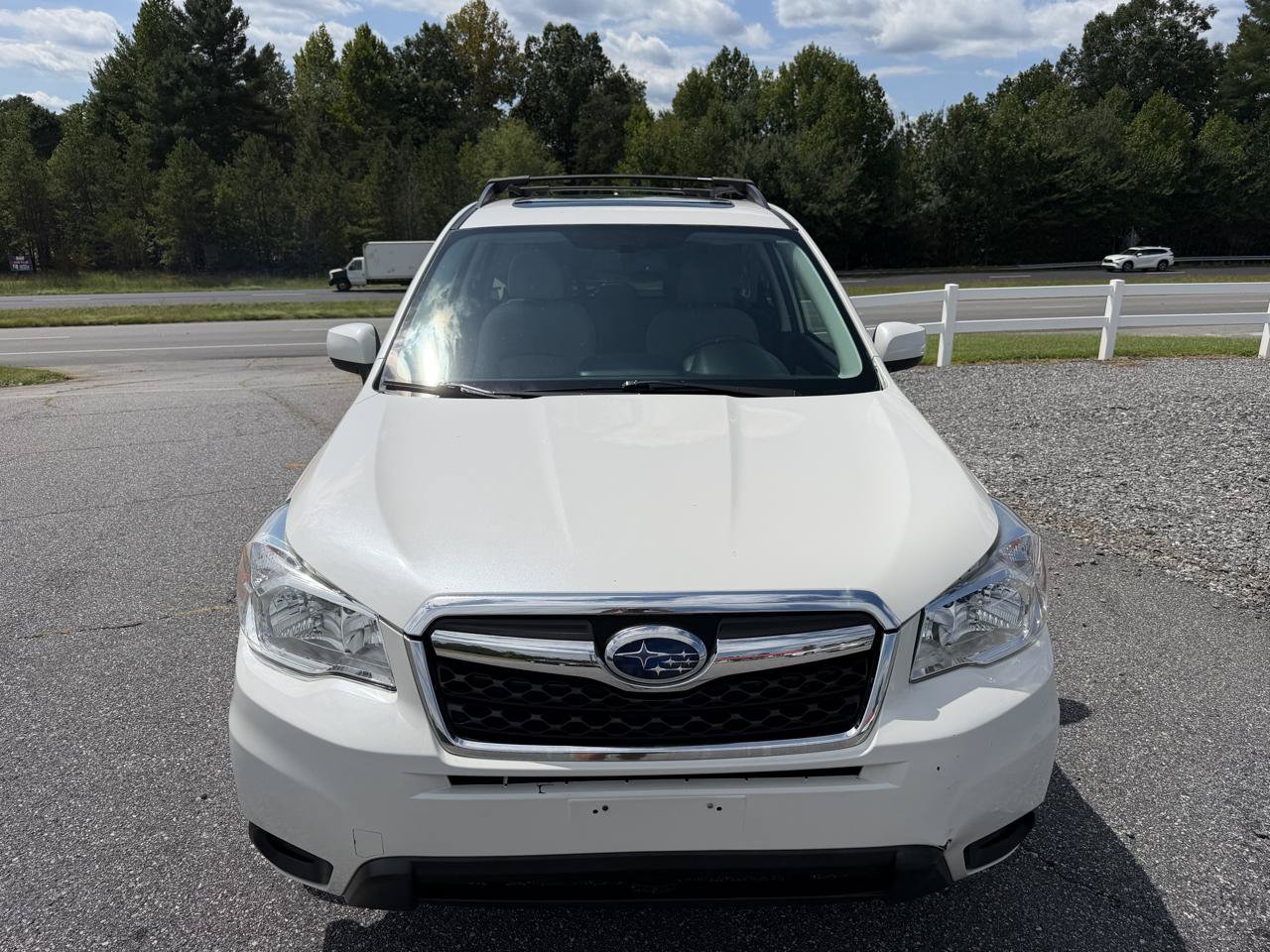 Used 2016 Subaru Forester 2.5i Premium w/ All-Weather Package AWD/4WD image 2