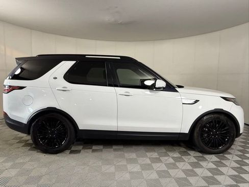 Used 2020 Land Rover Discovery HSE image 8