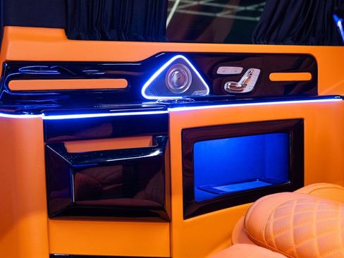 Used 2023 Mercedes-Benz Metris Passenger image 22