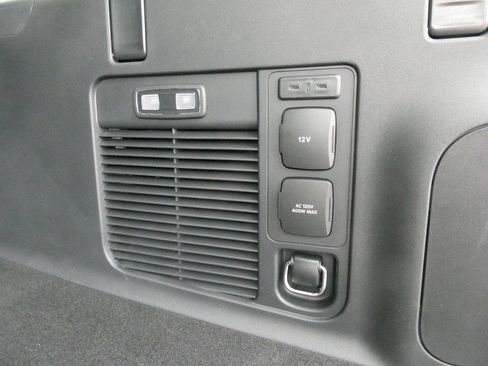 New 2025 Ford Expedition Max Active image 16