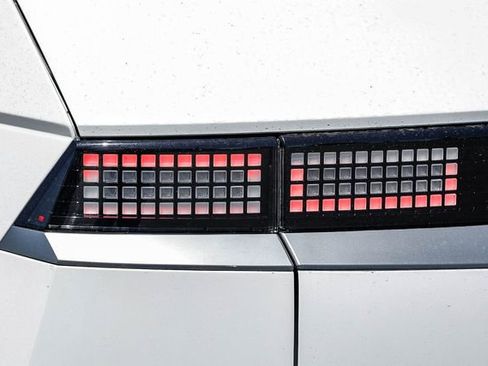 Certified 2023 Hyundai Ioniq 5 SEL RWD image 10