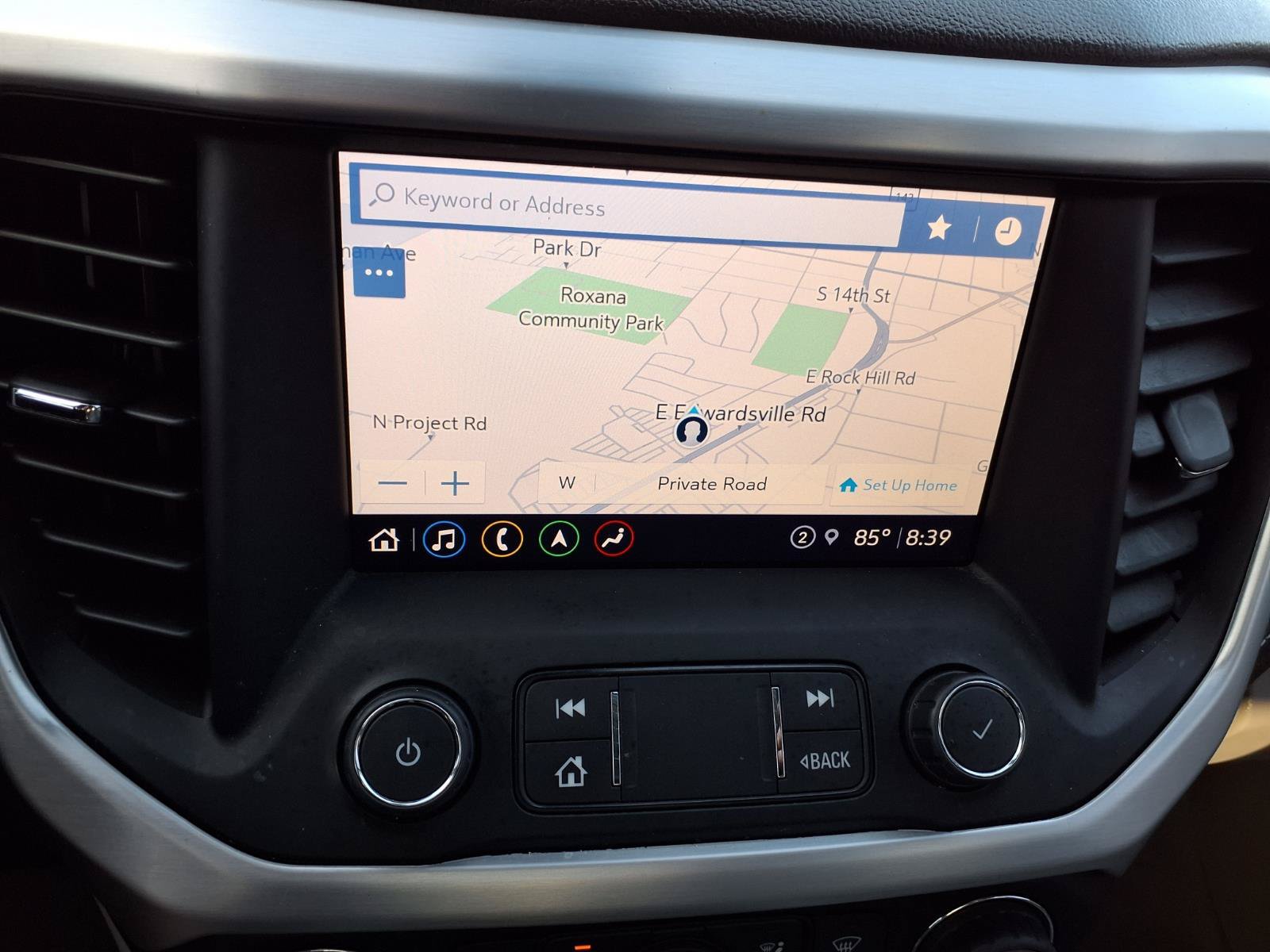 Used 2022 GMC Acadia SLT w/ Preferred Package FWD image 5