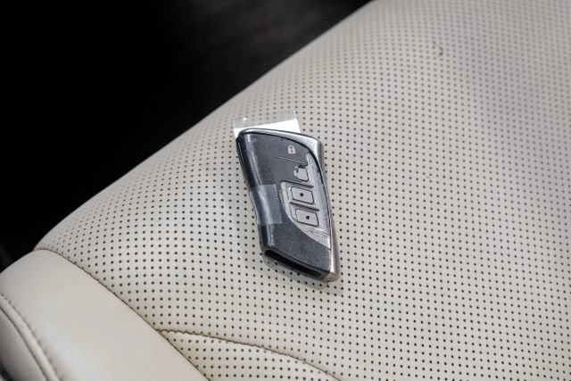 Used 2018 Lexus LS 500 w/ Accessory Package (Z1) RWD image 82