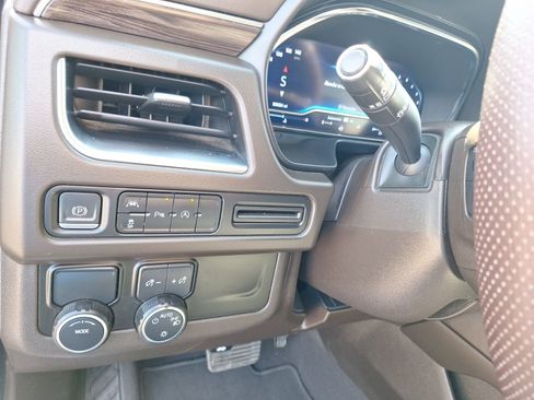 Used 2023 Chevrolet Tahoe LT image 18