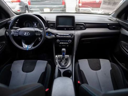 Used 2020 Hyundai Veloster 2.0 image 13