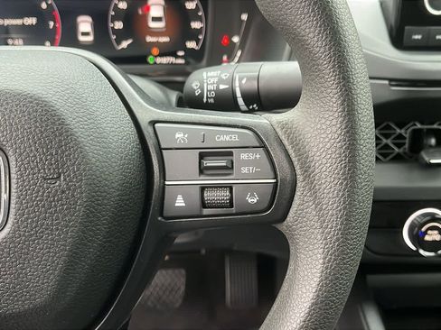 Used 2025 Honda Accord LX image 15