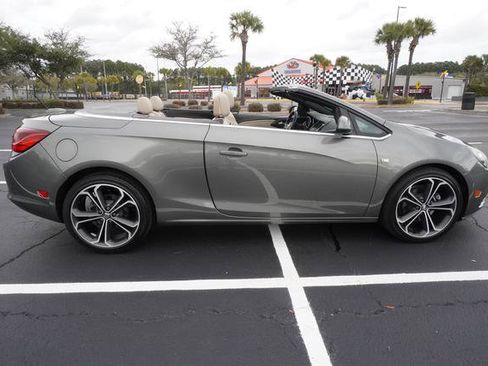 Used 2017 Buick Cascada Premium image 12