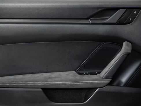 Certified 2023 Porsche 911 GT3 image 6