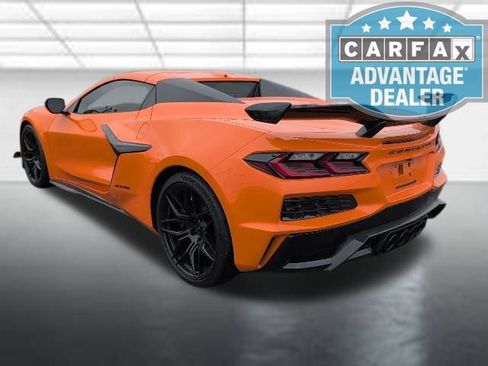 Used 2024 Chevrolet Corvette Z06 w/ Z07 Performance Package image 2