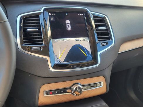 Used 2023 Volvo XC90 T8 Plus w/ Protection Package Premier image 24