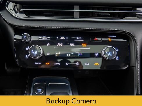 Certified 2025 INFINITI QX60 Luxe image 24