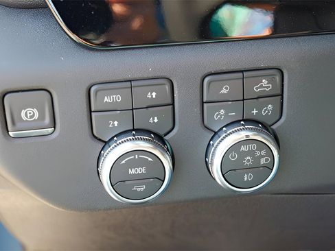 New 2026 GMC Sierra 1500 Elevation w/ Elevation Premium Package image 18