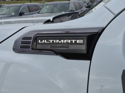 New 2026 GMC Sierra 3500 Denali Ultimate AWD/4WD image 9
