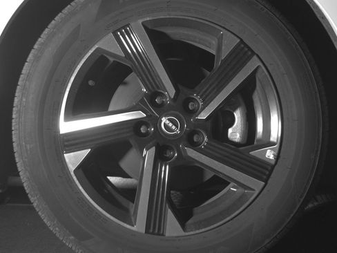 Used 2025 Nissan Sentra SV image 13