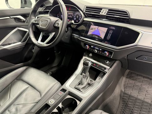 Used 2020 Audi Q3 2.0T Premium w/ Convenience Package image 28