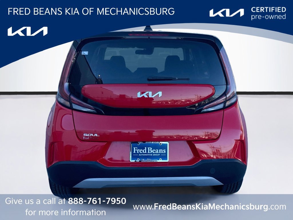 Certified 2023 Kia Soul LX w/ LX Technology Package FWD image 6