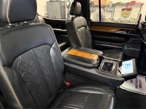 Used 2022 Jeep Grand Wagoneer Series III w/ Rear Seat Video Group 1 image 41