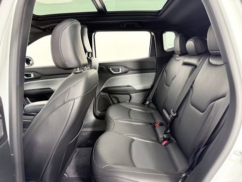 Used 2023 Jeep Compass Latitude w/ Sun and Sound Group image 19