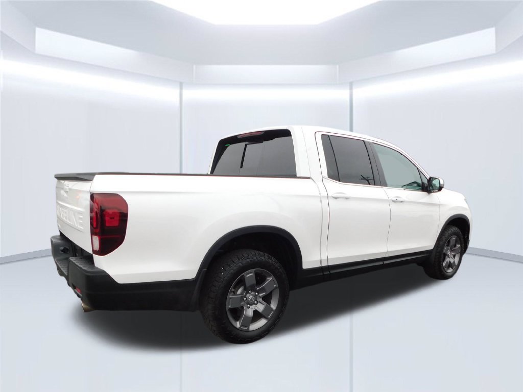 Used 2025 Honda Ridgeline RTL image 3