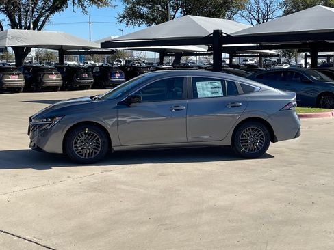 New 2026 Nissan Sentra SV w/ SV Convenience Package FWD image 2