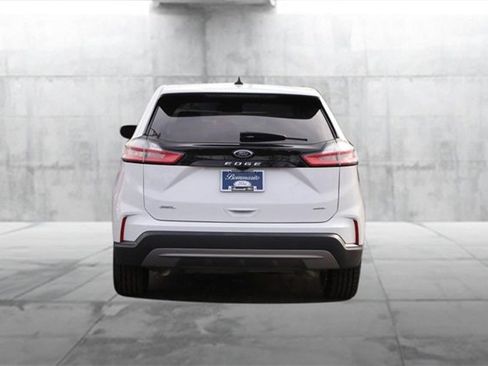 Used 2024 Ford Edge SEL image 6