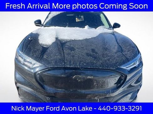 Used 2021 Ford Mustang Mach-E Premium image 9