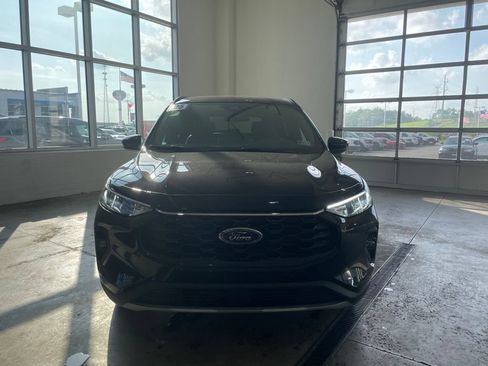 Used 2025 Ford Escape ST-Line Select w/ Tech Pack #1 AWD/4WD image 2