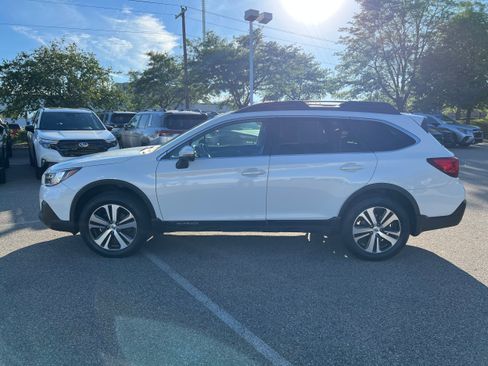 Used 2019 Subaru Outback 2.5i Limited w/ Protection Package #1 AWD/4WD image 4
