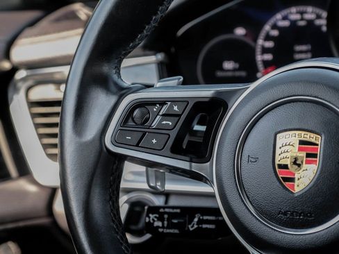 Used 2019 Porsche Panamera 4 image 15