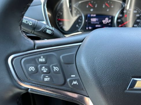 Used 2024 Chevrolet Equinox LT FWD image 24