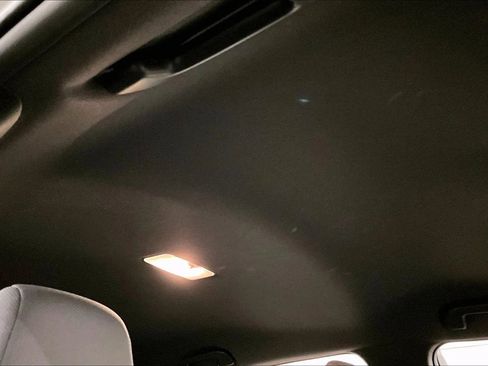 Used 2022 Toyota Corolla SE image 21